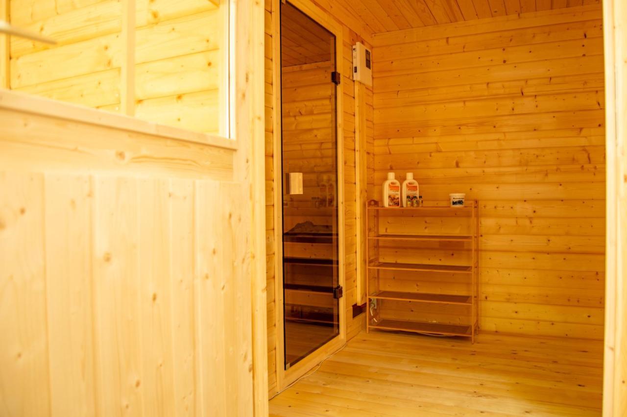 Wellness Mitten In Der Wasserfallstadt Triberg Triberg im Schwarzwald Zewnętrze zdjęcie